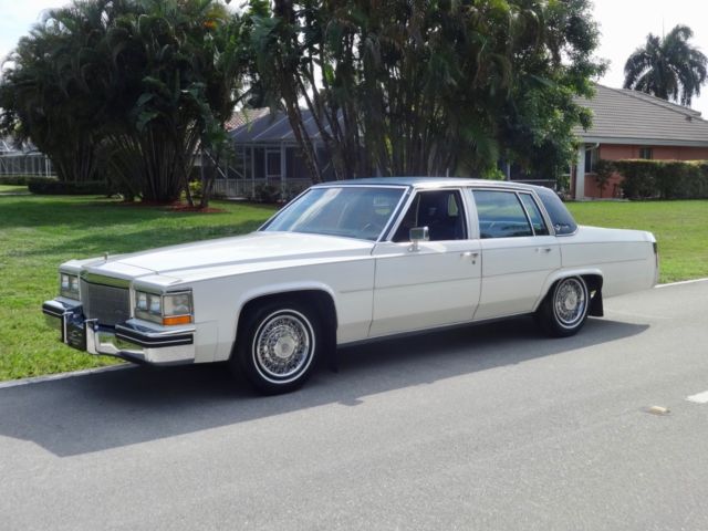 1984 Sedan DeVille, ONLY 38,000 MILES, RECENT MAJOR SERVICE, NEW AC AND TIRES. 1984 Cadillac DeVille Sedan DeVille