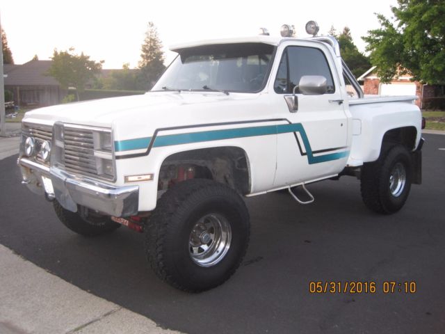 1984 Silverado 1500 Half Ton Stepside 4x4 350ci 700R4 Tilt, Cruise, AC, PW, PDB 1984 Chevrolet C/K Pickup 1500