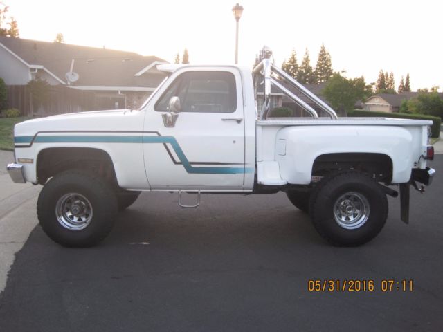 1984 Chevrolet C/K Pickup 1500 - photo 2