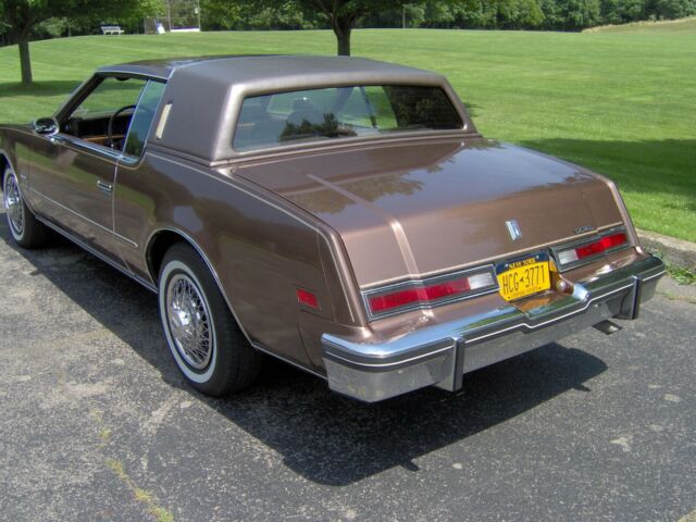 1984 Oldsmobile Toronado Brougham - photo 5