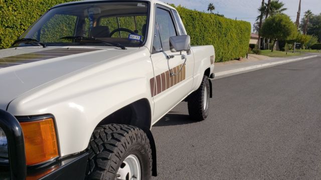 1984 Toyota Extra cab Pickup 4x4 Free shipping with BUY IT NOW! - photo 12