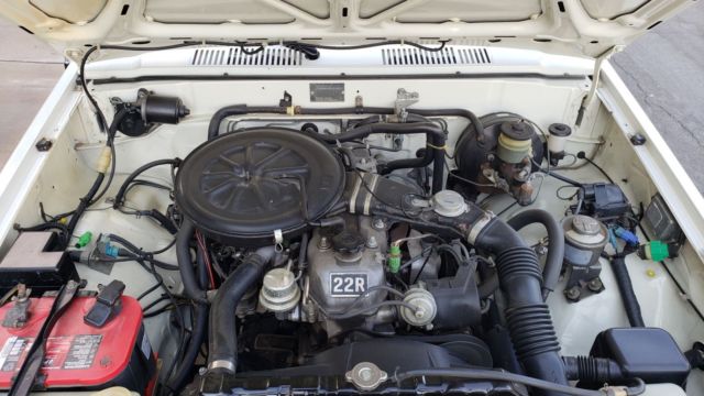 1984 Toyota Extra cab Pickup 4x4 Free shipping with BUY IT NOW! - photo 2