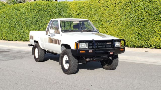 1984 Toyota Extra cab Pickup 4x4 Free shipping with BUY IT NOW! - photo 3