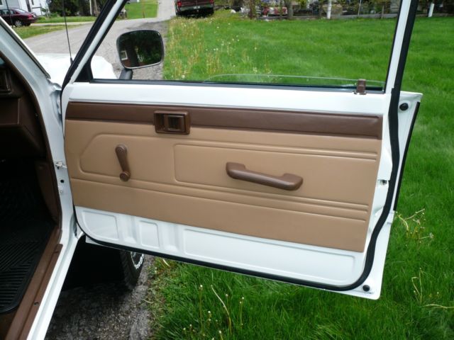 1984 Toyota 4X4 PICKUP STANDARD CAB - photo 12