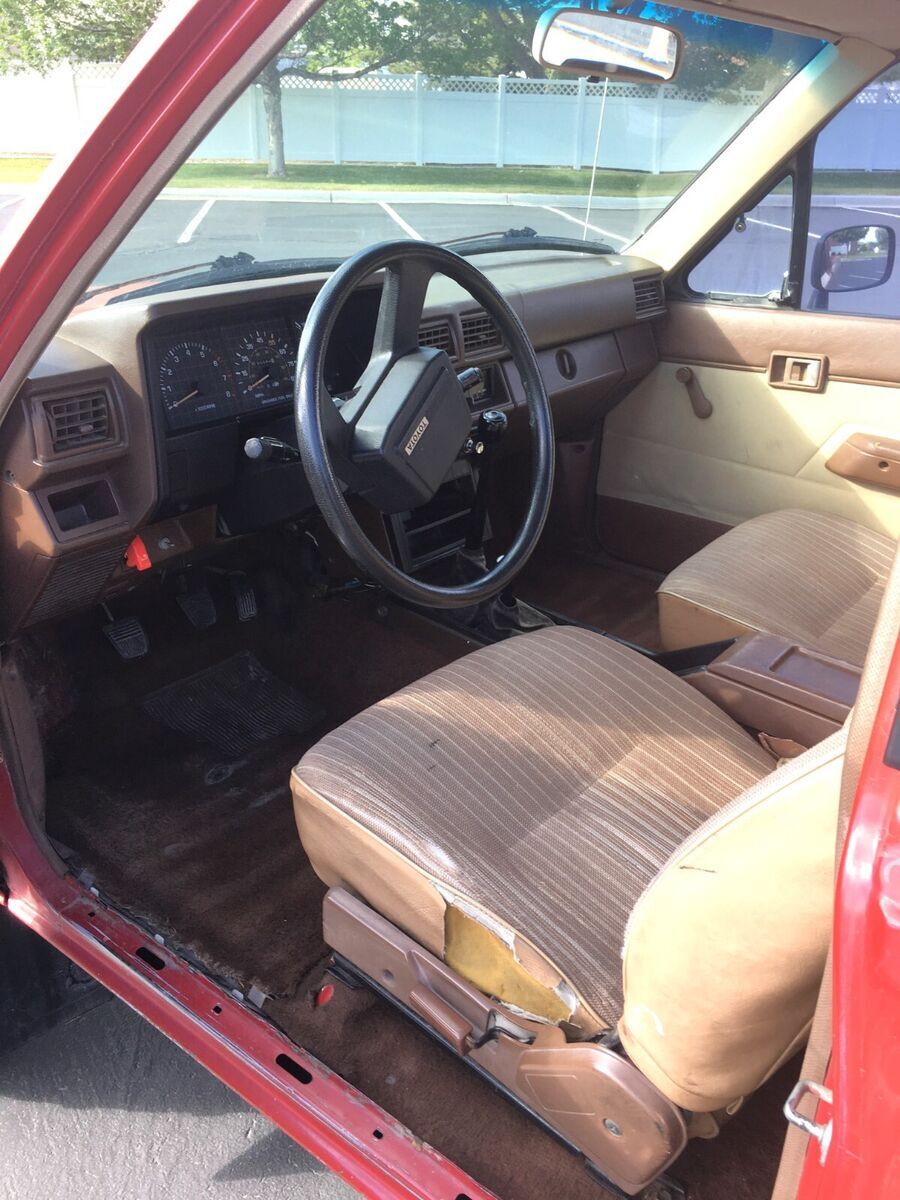 1984 Toyota SR5 Pickup - photo 6