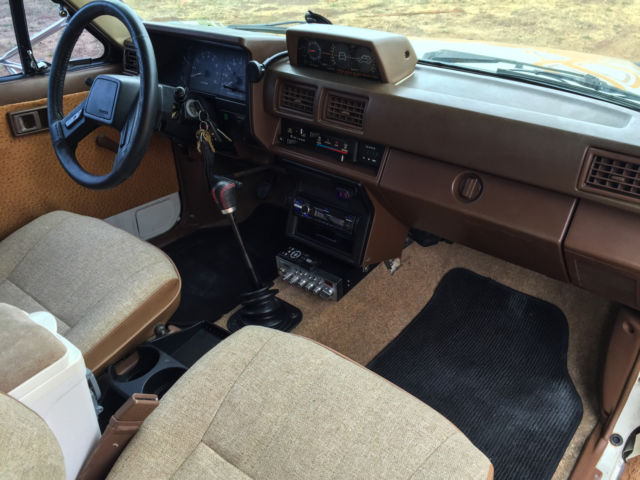 1984 Toyota Other Pickup SR5 Bandit Mini Camper RV 17ft - photo 10