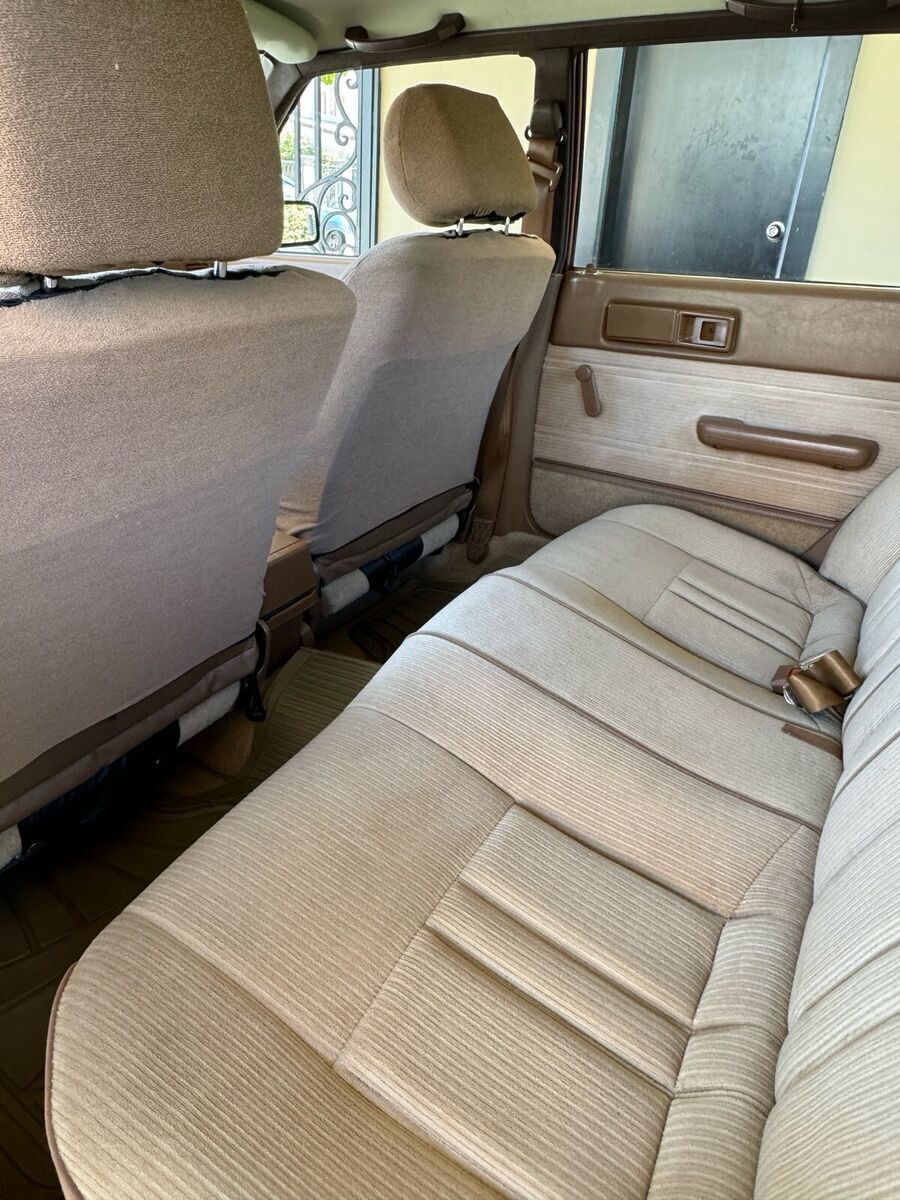 1984 Toyota Camry LE - photo 13