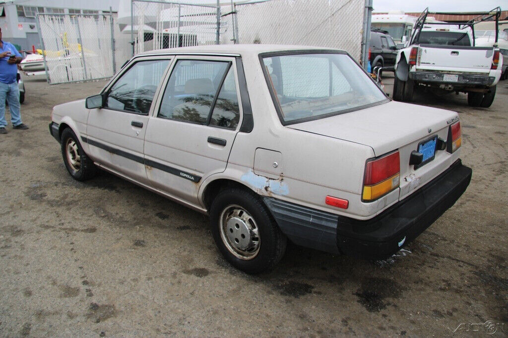 1984 Toyota Corolla - photo 4