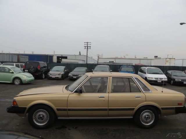 1984 Toyota Cressida Luxury Sedan 4-Door - photo 4