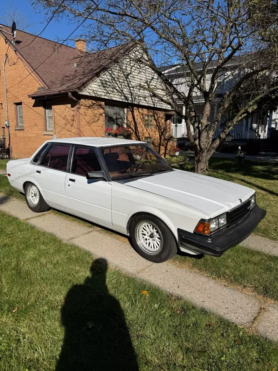 1984 Toyota Cressida Sedan White LUXURY 1984 Toyota Cressida LUXURY