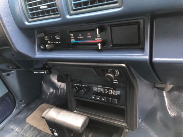 1984 Toyota Pickup - photo 10