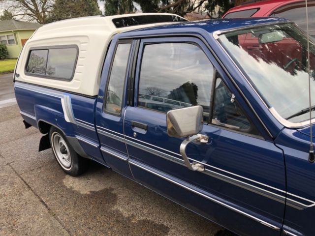 1984 Toyota Pickup - photo 2