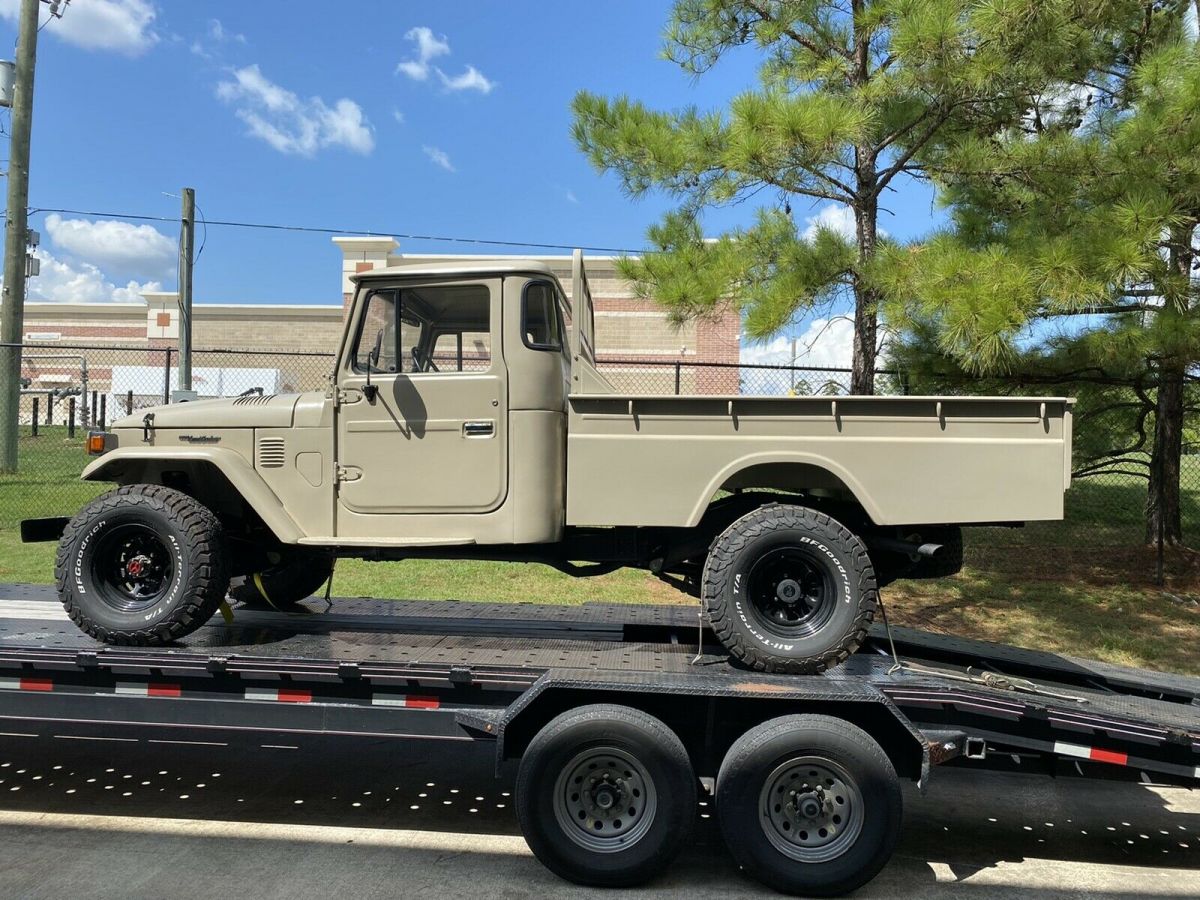 1900 Toyota Land Cruiser 40 truck - photo 6