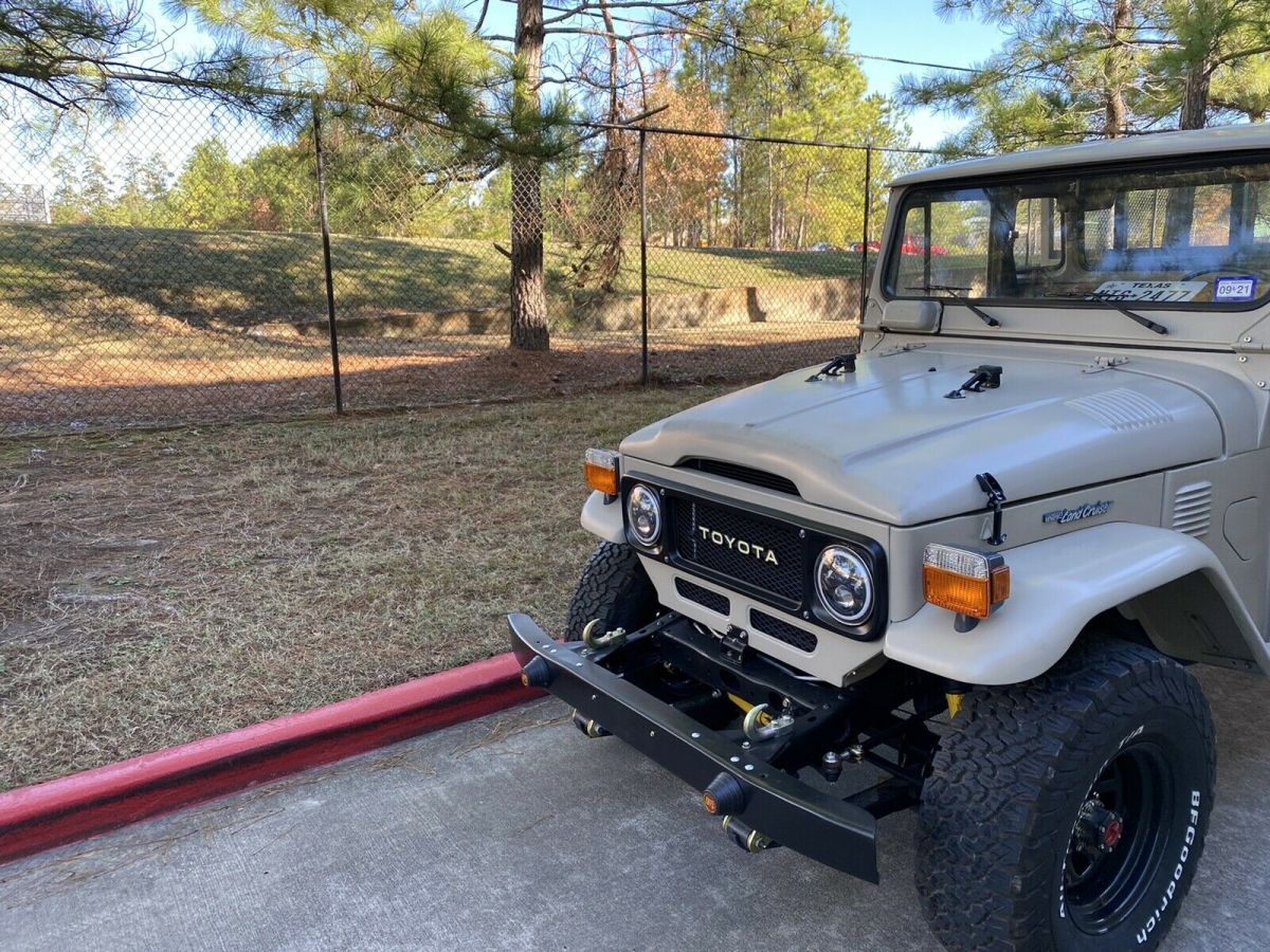 1900 Toyota Land Cruiser 40 truck - photo 8