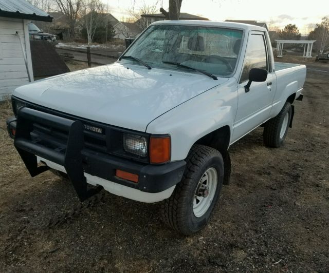 1984 Toyota hilux pickup single cab tacoma classic 1984 Toyota Other base
