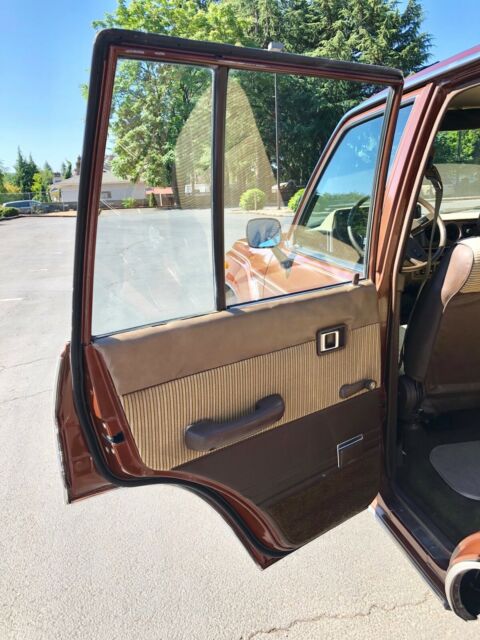 1984 Toyota Land Cruiser 4X4 - photo 12
