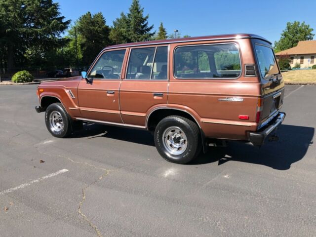 1984 Toyota Land Cruiser 4X4 - photo 3