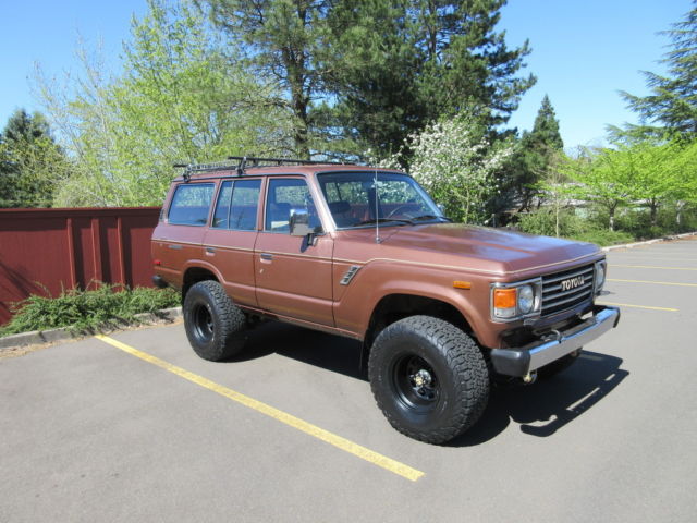 1984 Toyota Land Cruiser Base Sport Utility 4-Door 4.2L 1984 Toyota Land Cruiser