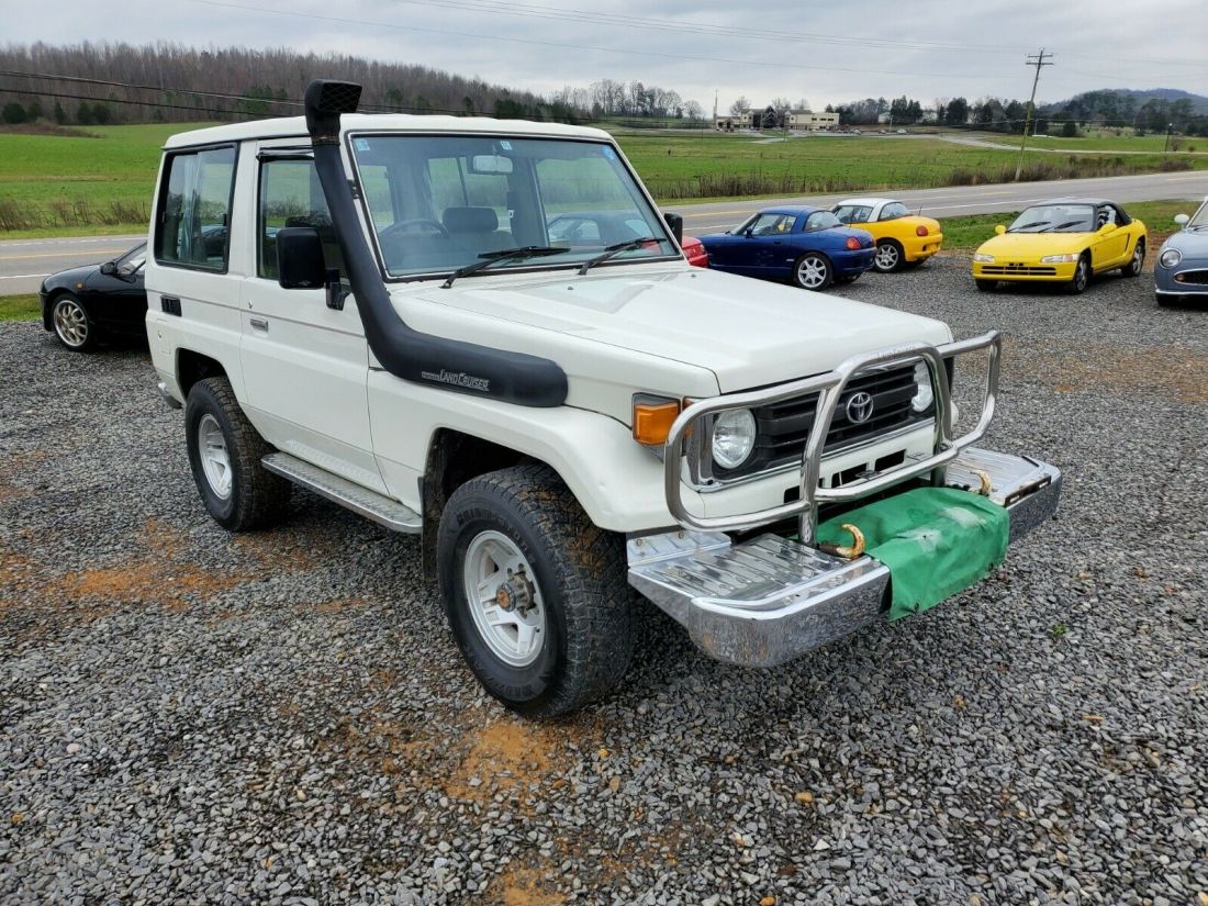 1984 TOYOTA LAND CRUISER BJ70 DIESEL 5 SPEED 49,745 MILES 3B 4CYLINDER 4X4 1987 Toyota Land Cruiser BJ70