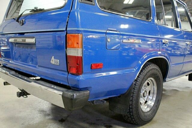 1984 Toyota Land Cruiser FJ-60 - photo 11