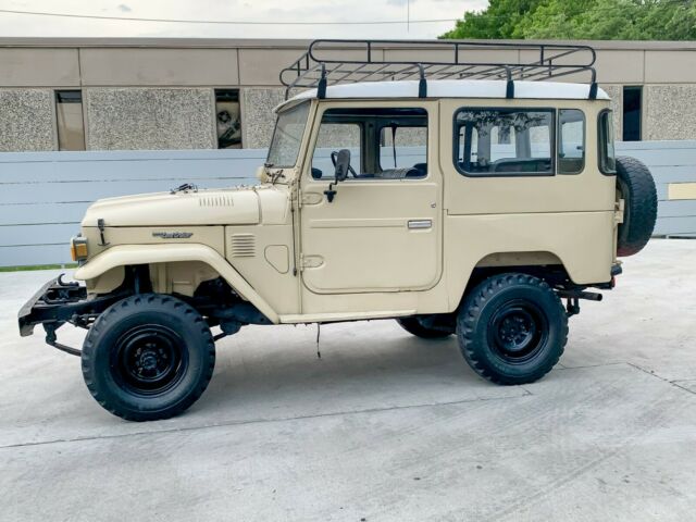 1984 Toyota Land Cruiser FJ40 - photo 5