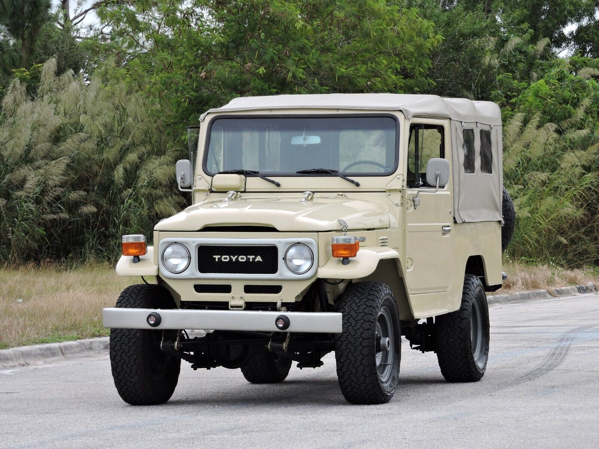 1984 Toyota Land Cruiser FJ43 - photo 11