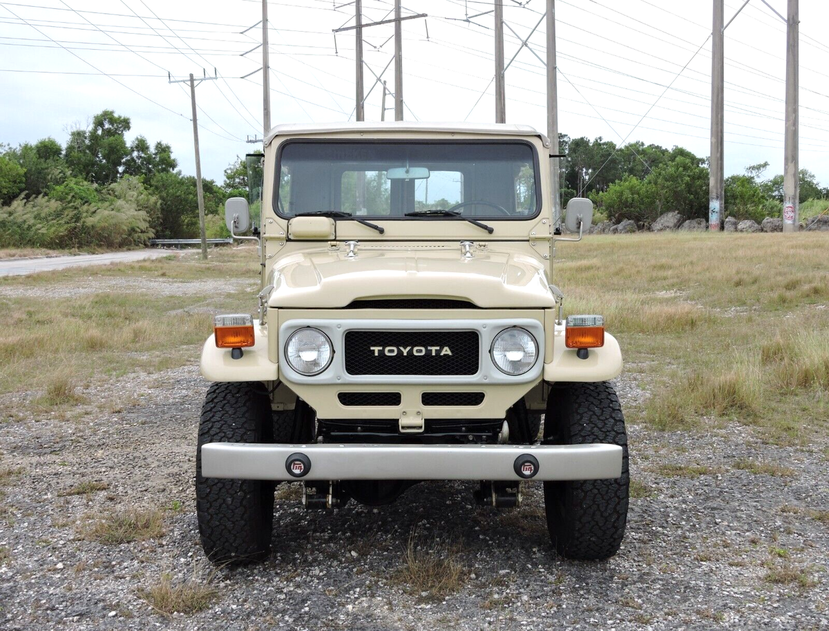 1984 Toyota Land Cruiser FJ43 - photo 3