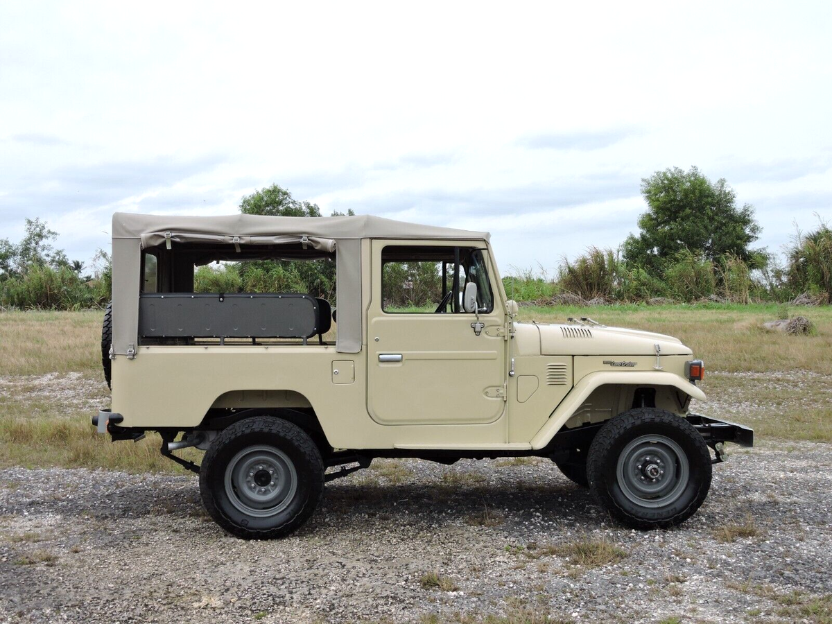 1984 Toyota Land Cruiser FJ43 - photo 5