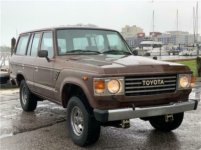 1984 Toyota Land Cruiser FJ60 241,600 Miles Straight 6 Cylinder, 4 SPEED MANUAL 1984 Toyota Landcruiser FJ60 --