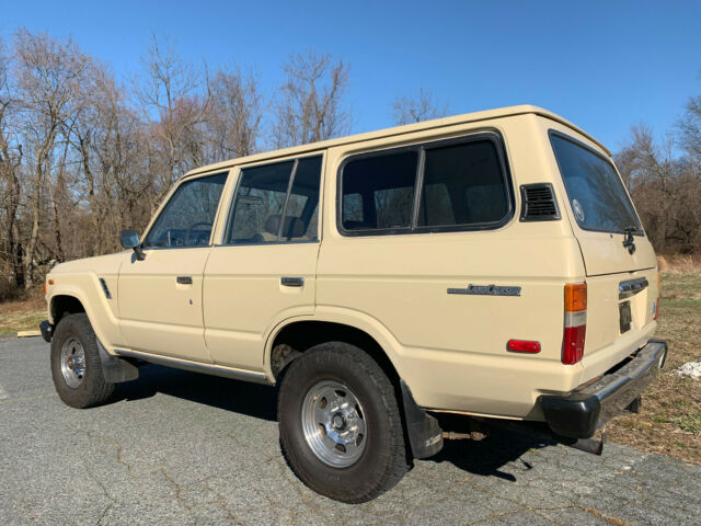 1984 Toyota Land Cruiser FJ60 - photo 4