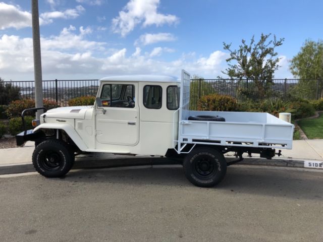 1984 Toyota Land Cruiser HJ47, 2-Door - photo 6