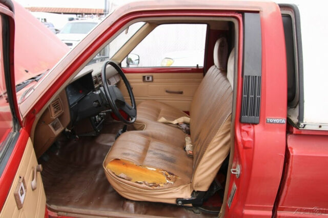 1984 Toyota Pickup - photo 10