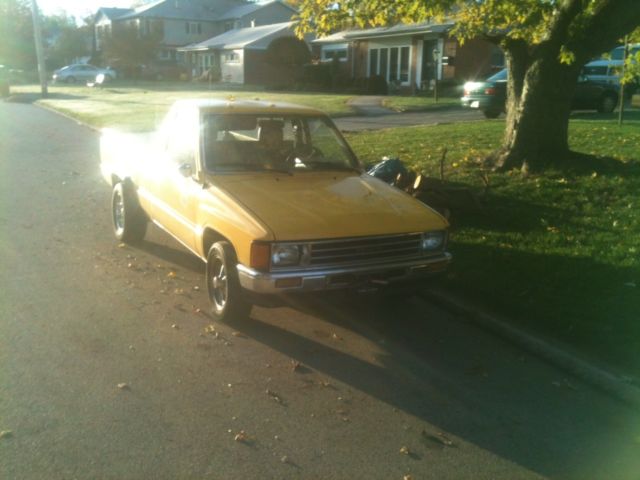 1984 Toyota Pickup Base Cab & Chassis 2-Door 2.4L 1984 Toyota Other Base Cab & Chassis 2-Door