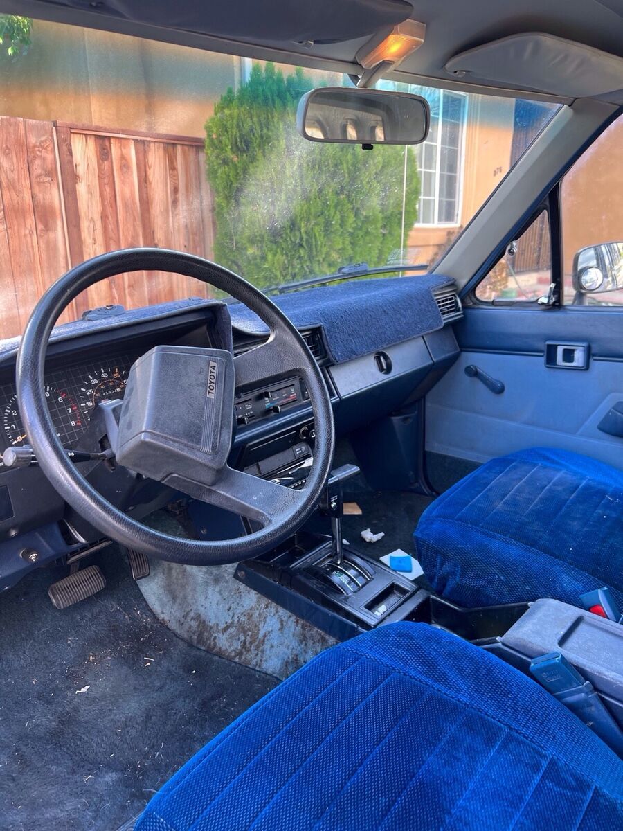 1984 Toyota Pickup XTRACAB RN56 SR5 - photo 10