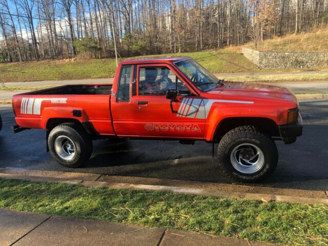 1984 Toyota Pickup, Diesel, 4X4, 5-Speed, Manual, A/C, Red, Extended Cab, Rare 1984 Toyota Other 4