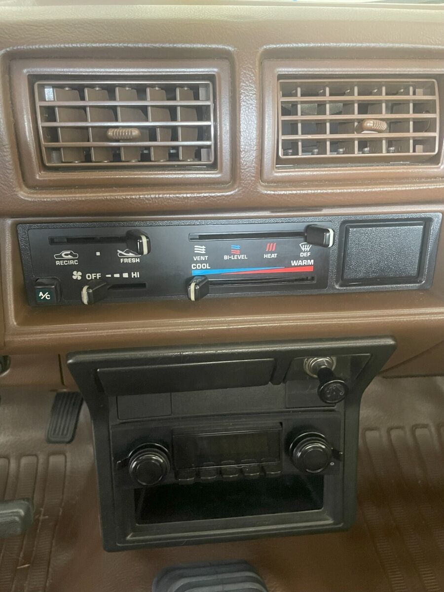 1984 Toyota Pickup - photo 12