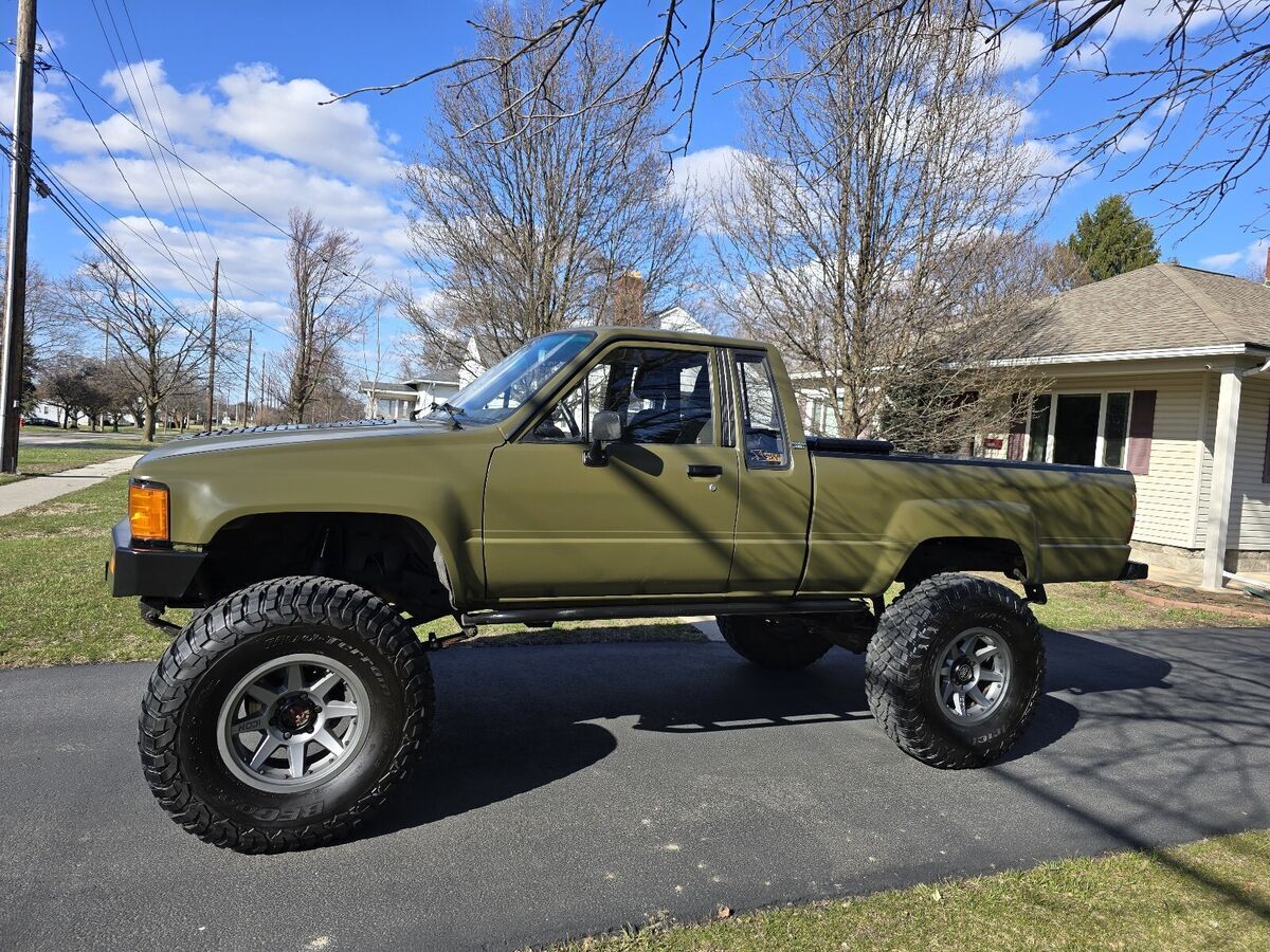 1984 Toyota Pickup XTRACAB RN66 DLX - photo 4