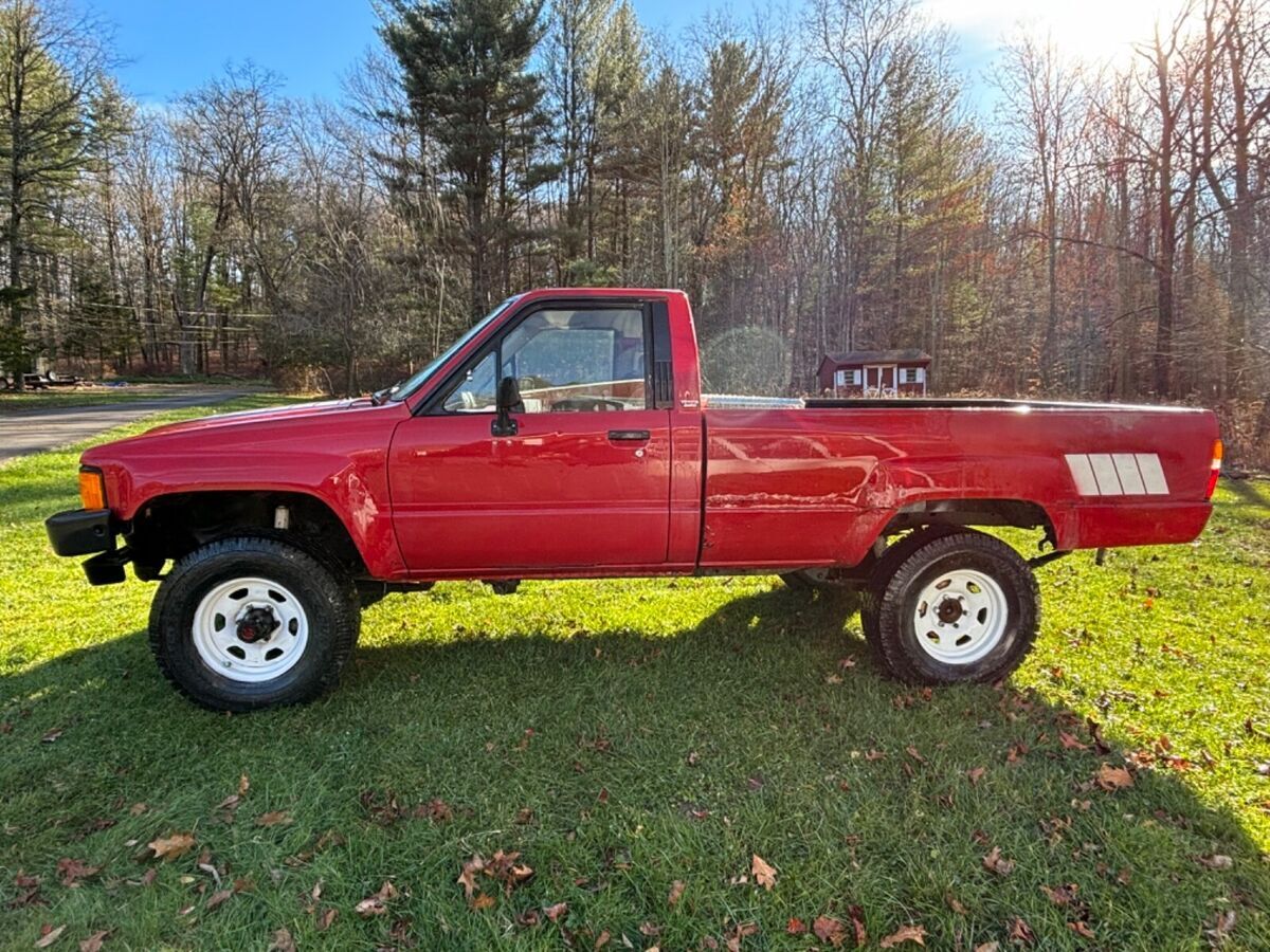1984 Toyota Pickup RN65 SR5 - photo 5