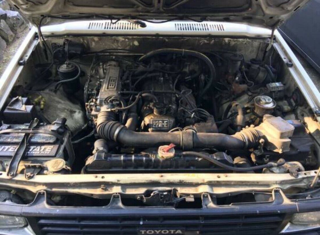 1984 Toyota Tacoma Sr5 - photo 13