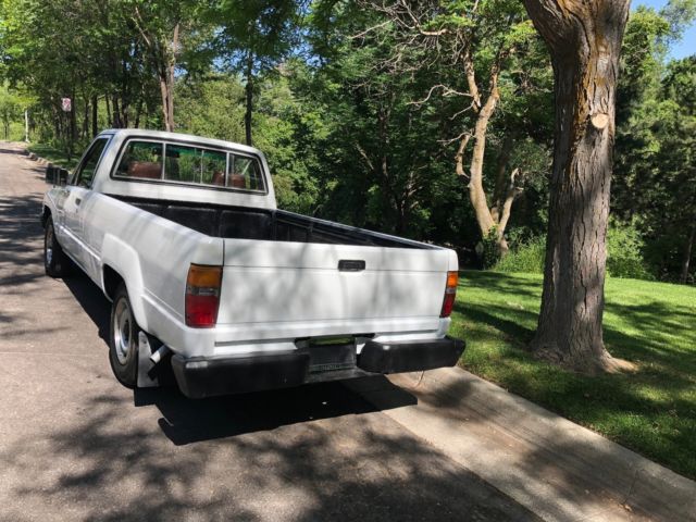 1984 Toyota Pickup deluxe - photo 2
