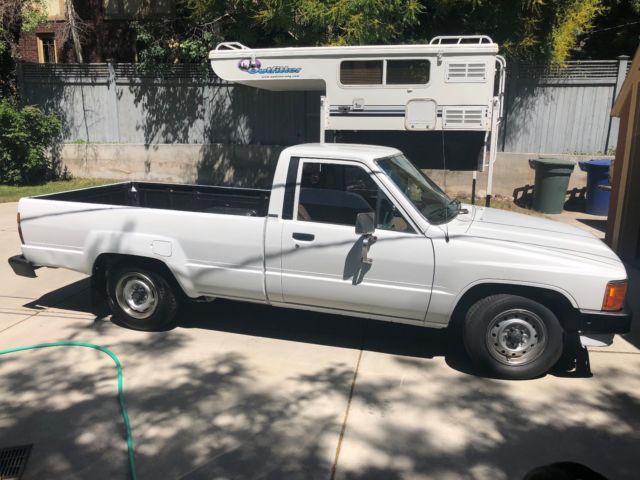 1984 Toyota Pickup deluxe - photo 5