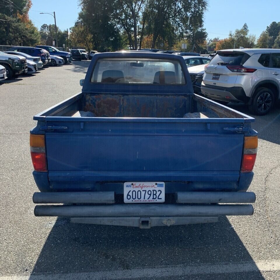 1984 Toyota Pickup - photo 7
