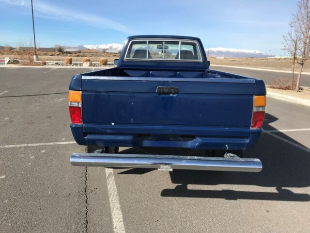 1984 Toyota Pickup SR5 - photo 5
