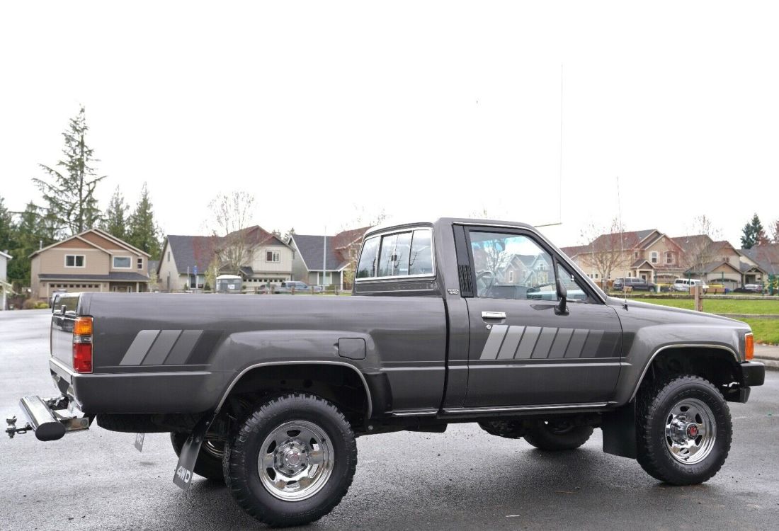 1984 Toyota Pickup SR5 - photo 4