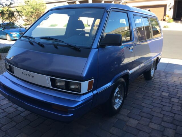 1984 Toyota Van Wagon - photo 2