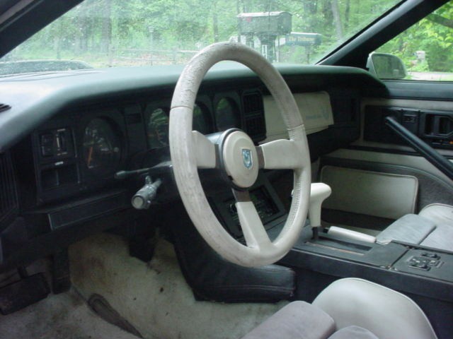 1984 Pontiac Trans Am - photo 9