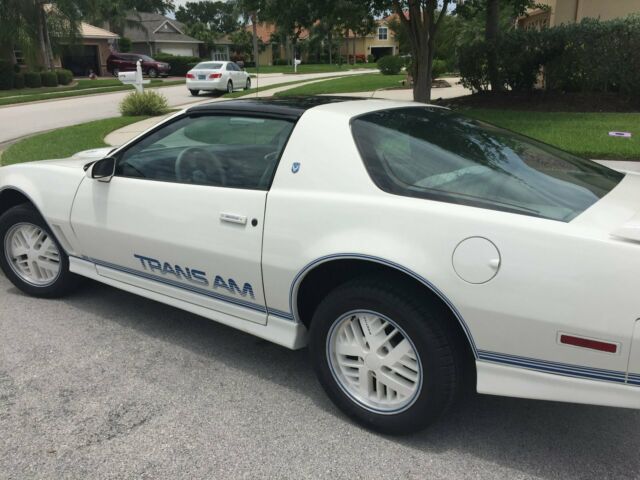 1984 Pontiac Firebird trans am - photo 9