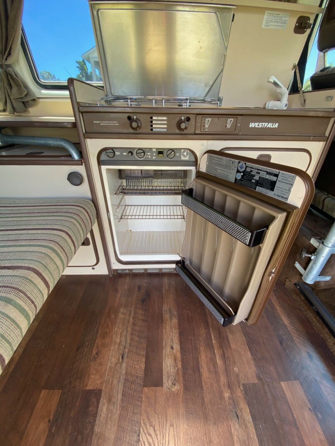1984 Volkswagen Bus/Vanagon CAMPMOBILE - photo 12