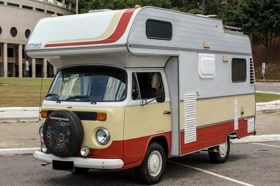 1984 Volkswagen Bus/Vanagon - Kombi Safari - Karman Guia Body 1980 Volkswagen Bus/Vanagon