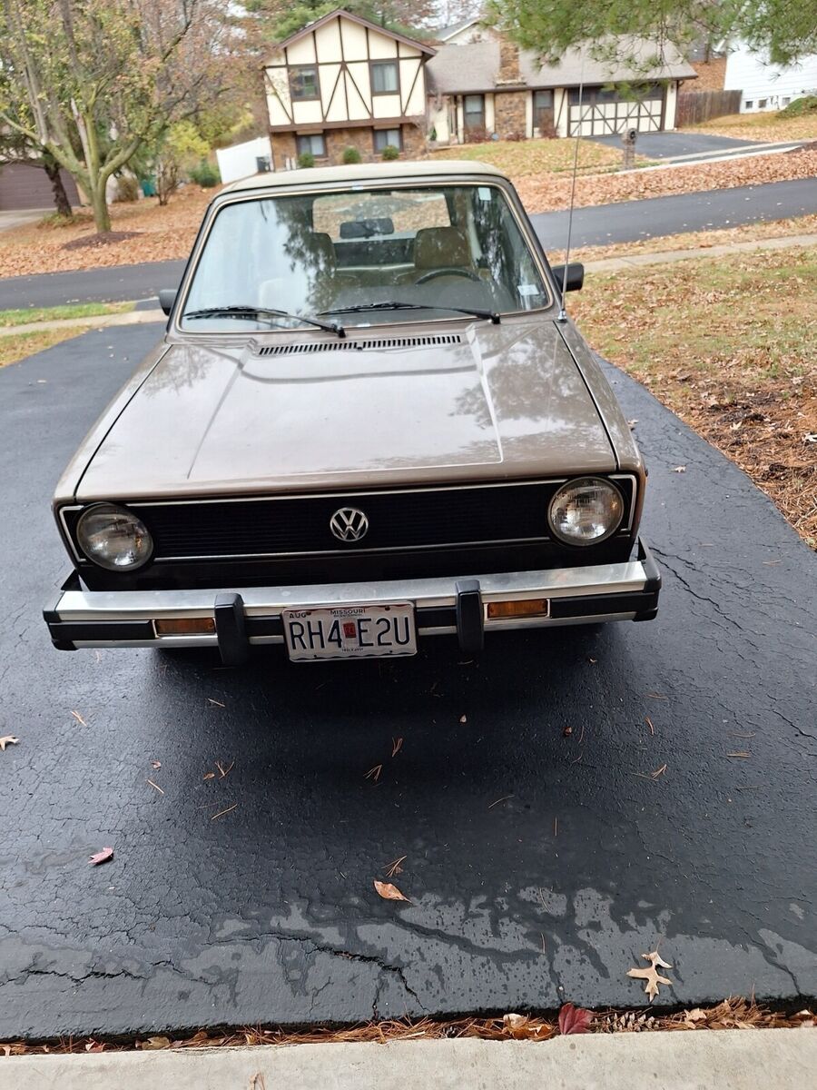 1984 Volkswagen Rabbit DELUXE - photo 4